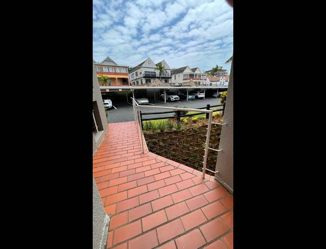 1 BEDROOM APARTMENT FOR SALE IN ESSENWOOD